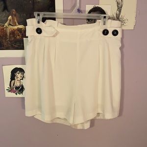 White stretchy comfortable shorts